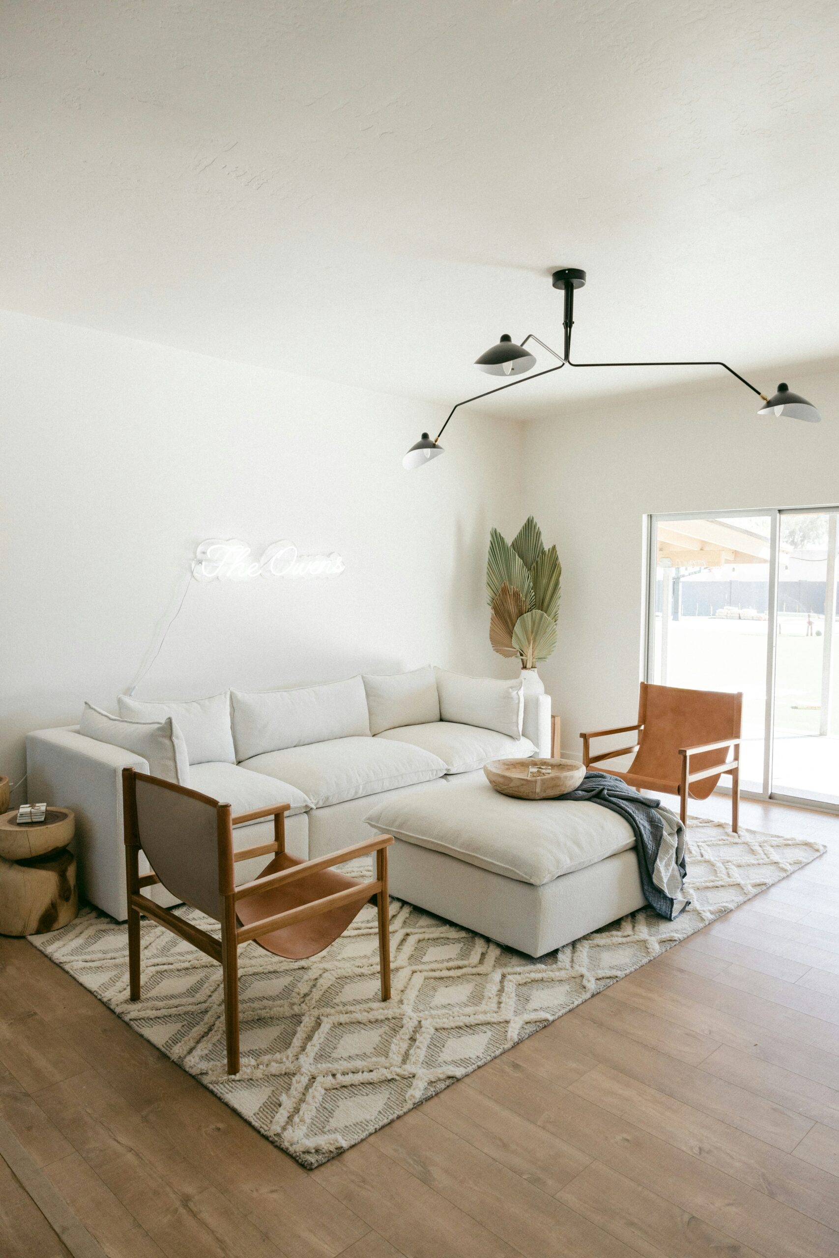 Best Organic Modern Sofas: Style and Comfort in Your Living Room